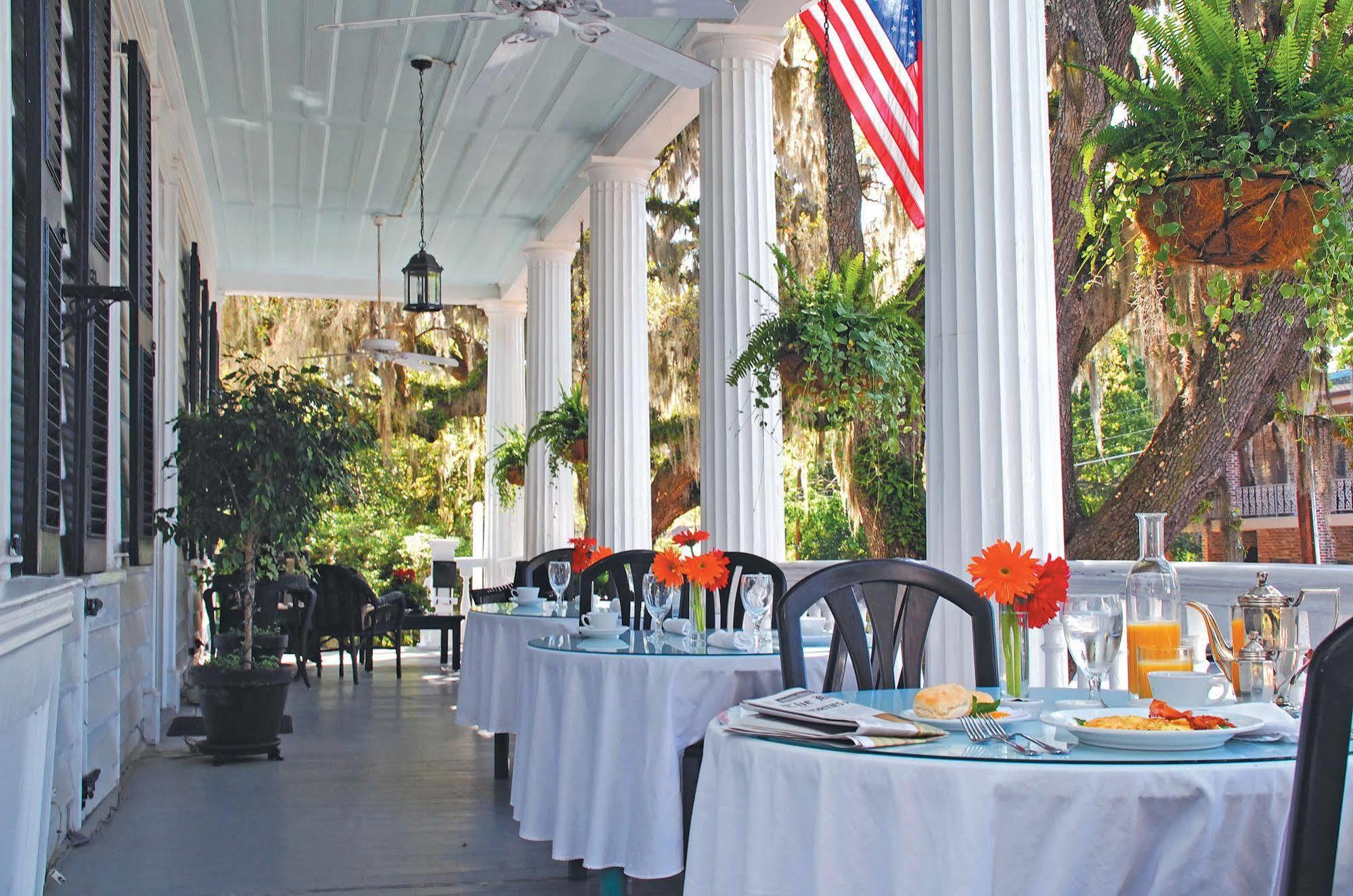 Rhett House Bed and Breakfast Beaufort Restaurant billede
